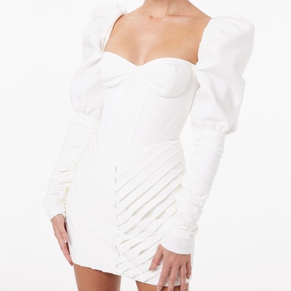 Mimii London white Tudor mini dress with puff sleeves - Picture 2 of 4